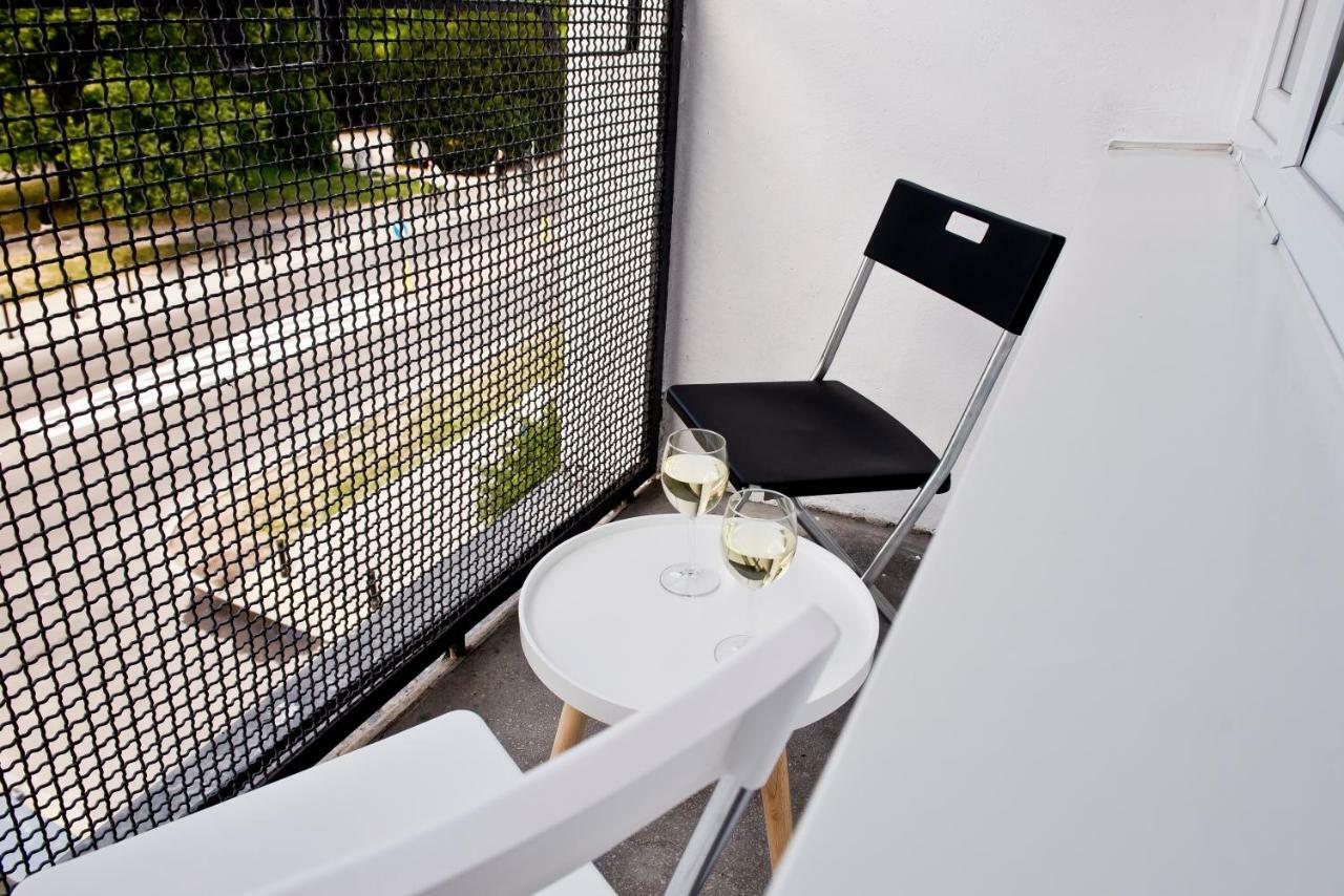 Apartament Powisle With Balcony Varsavia Esterno foto